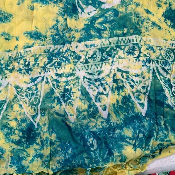 Wayan Sarong Pareo Tie Dye Tiedye Wrap 63” X 43” - Picture 3 of 9